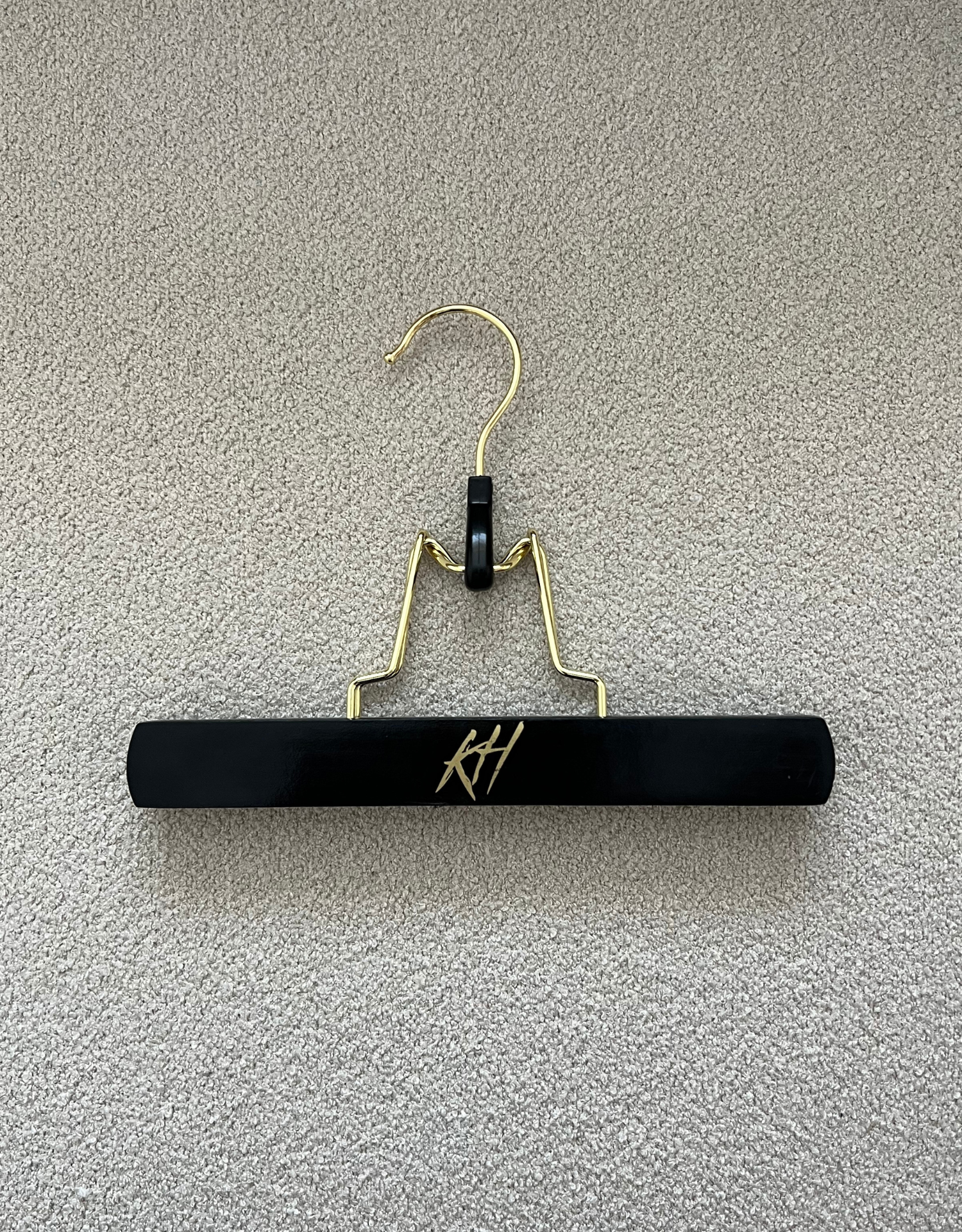 KH Hangers
